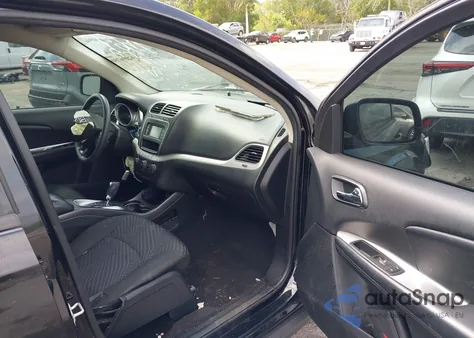 2018 Dodge Journey Se z USA, uszkodzony, nr VIN 3C4PDCAB1JT277569